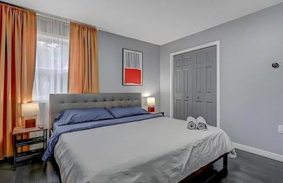 Peaceful Pocono Home with Hot Tub, gym, & office - Foto 6