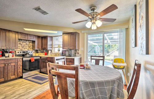 Family Home with Lanai and Yard in Port Richey! - Foto 9