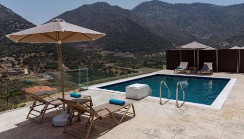 Brikis Villa 1 - With Private Pool - Foto 4, sunbed