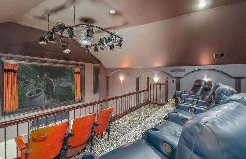 Ozark Mountain Retreat- Movie Theatre Dance Floor - Foto 1