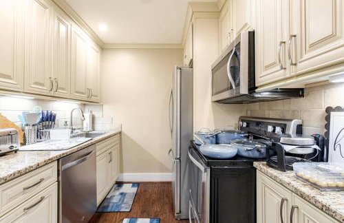 Downtown Condo Near Georgia Aquarium w Free Parking - Foto 21