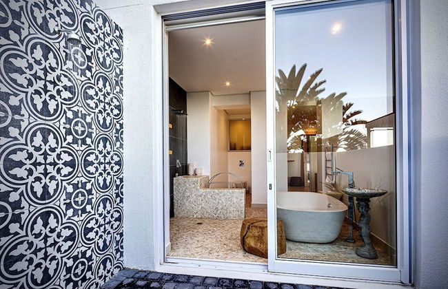 YOLO Spaces – The White House Boutique Villa - Foto 53