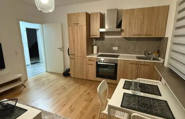 MA Apartments - Free Parking, Free WiFi, Relax & Coffee, - Photo 8