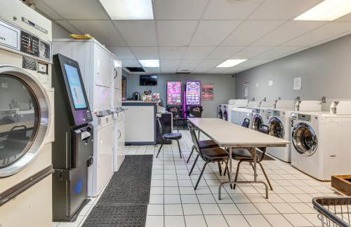 4 Mi to Mauch Chunk Lake Spacious Apt with Bar! - Foto 33