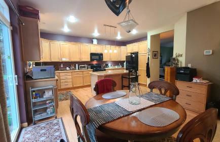 Mt Rainier Way Bedroom with Private Full Bath - Foto 13