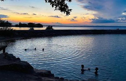 Luxurious Lakefront Estate: Spectacular Views, Expansive Grounds and Private Jetty - Foto 44