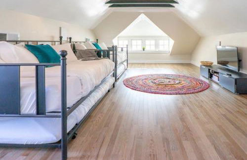 8BR at Tower Grove Park Sleeps 22 ABODEbucks - Photo 44