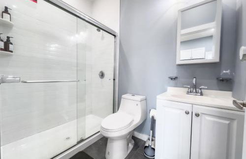 Stylish Secret, 1 FREE Parking, Sleeps 8, Walk to train and Red Bull Arena, 20 Percent OFF - Foto 9