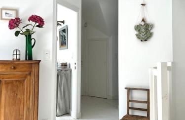 Fantastic 6 Bedroom House with stunning sea view - Foto 46