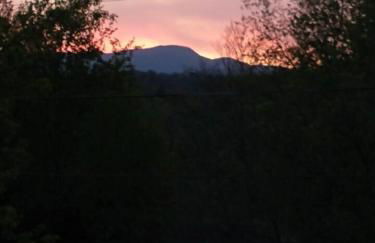 Sunny & Open 2 Bdrm - Close to Stowe Village, Shopping, Mtn Views! - Foto 22