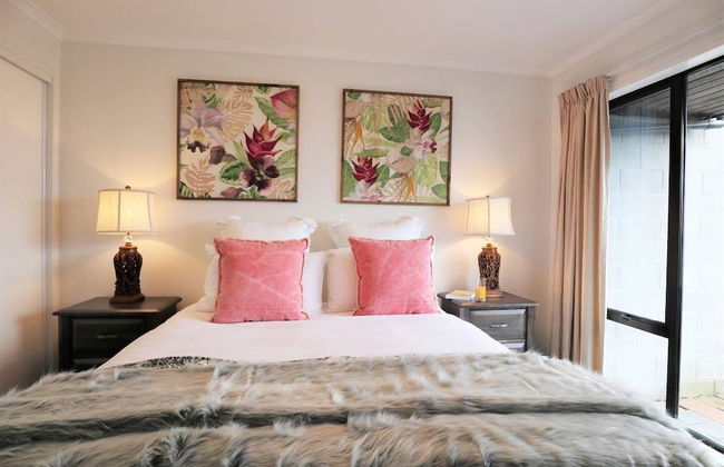 Spacious Lake View Alpine Townhouse Walk TO Town - Foto 12