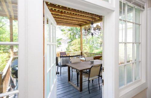 Spacious 2BR in Grand Old Home, Downtown Durham - Photo 60