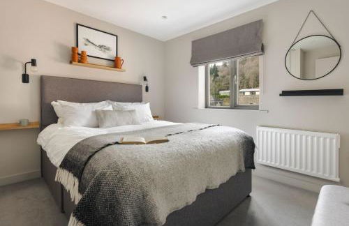 Exceptional 3 Bedroom River View Apartment - Pass the Keys - Foto 13