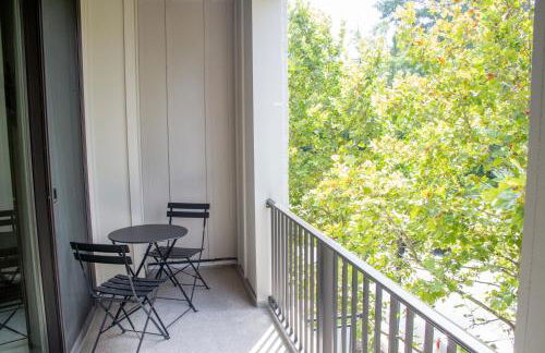 Apartment in Heart of Crozet Near KFV - Mtn Views 302 - Foto 11