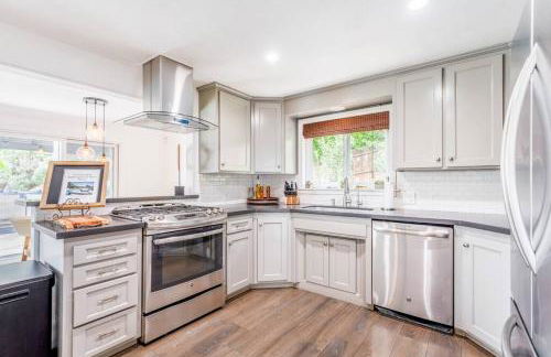 Amazing Views with Heated Pool and Jacuzzi Near Beach - Foto 51