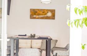 Kalumi Aparthotels - Japandi-Style Apartments with Terrace, Pergola, and Portuguese BBQ - Foto 3