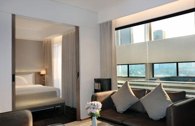 Oakwood Suites Kuningan Jakarta - Photo 1