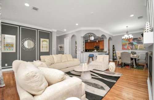 3BR 3Ba Upscale Luxury Home in The Heights - Foto 17