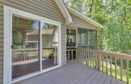 Pools, Hot Tub and More Bushkill Mountain Getaway! - Photo 20