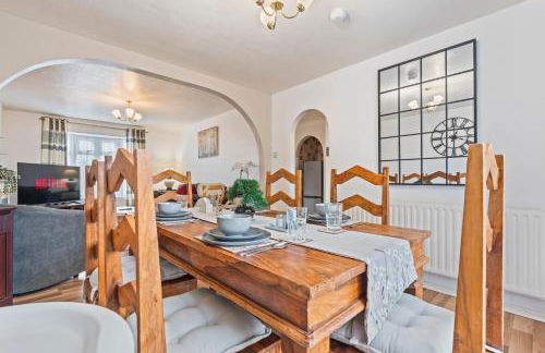 Spacious White House with parking, garden, Wi-Fi - Photo 31