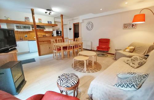 Le Saint M, T3, wifi, parking, jardin, Saint Mamet - Foto 1