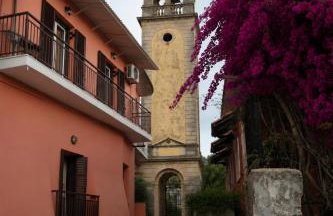 Mponanos' Family House - Photo 1