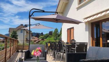 Gîte Papillon 6 à14 personnes - Jacuzzi - Foto 5