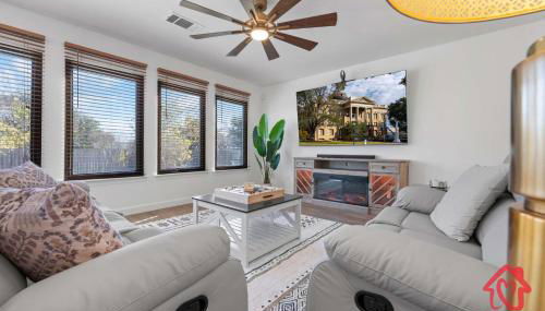 Georgian Oasis with Private Pool - An Irvie Home - Foto 2