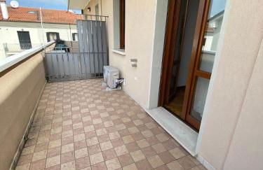 OTB Italia 2 - Alloggio accogliente tra Venezia e Treviso con 2 Terrazze e Posto auto Coperto - Foto 12