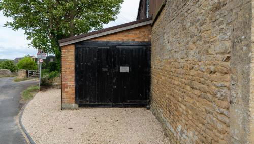 Cotwolds Barn - Photo 2