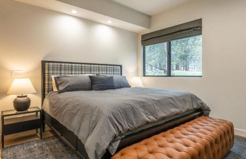 New Luxury Free Standing 4BR 4 and a halfBA Home Obsidian Reserve #146 Priv Hot Tub, 2-Car Garage Great Views - Foto 33