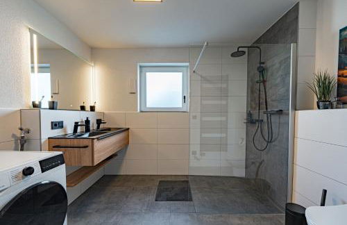 BPS Apartment #8 Business - NEU - Deluxe - Modern - Foto 35