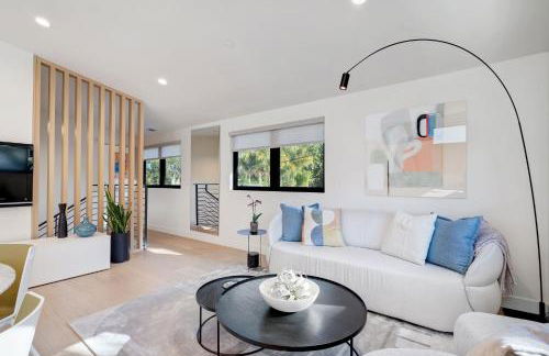 Dazzling Modern Home Close to Downtown Palo Alto and Stanford - Photo 1