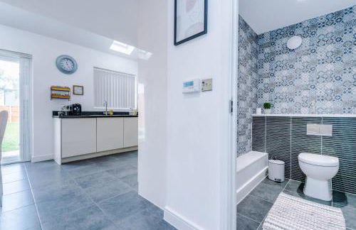 R&R - Modern Townhouse near Etihad & City Centre (5 Bedrooms, Free Parking) - Foto 52