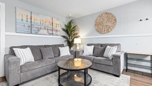 Modern Beach Retreat Sleeps 8 - Big Yard & BBQ - Foto 4