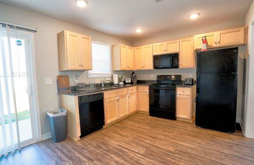 Kannapolis Elegant Townhouse - Pet Friendly - Photo 39