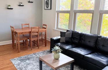 Free Parking! Private Rooftop! 3bd near downtown! - Photo 21