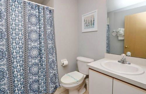 SPECTACULAR, NEW Professional Decor, Near Dis, NO Steps, Pool, Patio, LOW Rates! - Foto 93