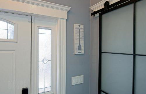 Luxe Coastal Retreat with Hot Tub & Spring Fires - Foto 70