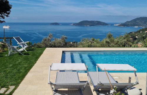 "Torretta House", inside Le Agavi Private Park on Lerici hill, shared Pool and Tennis, AC, parking next door, additional parking in Lerici, Cooking Lesson and Wine Tasting - Photo 10
