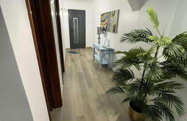 Alvarenga House - Photo 4