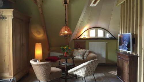 Koras Dachkammer - Foto 3