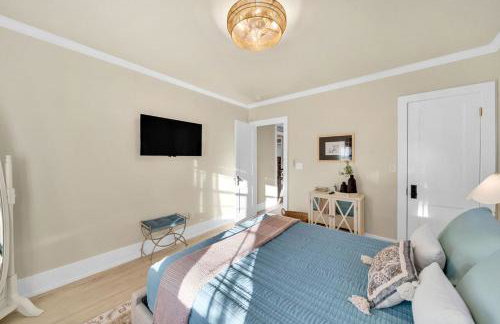 Fully Restored cottage, AMAZING game room, hot tub - Foto 20