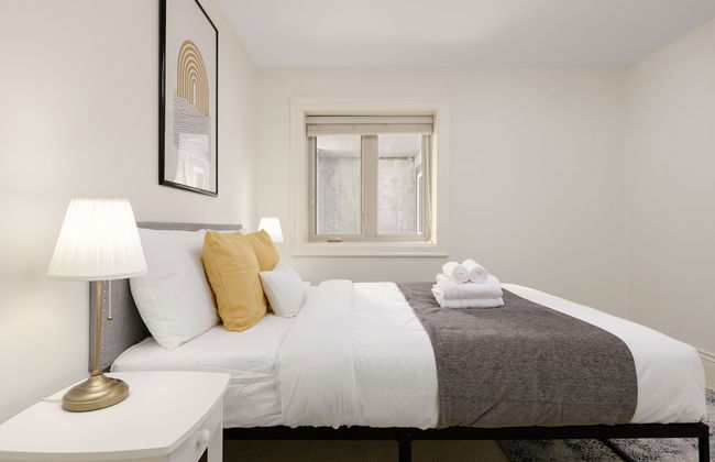 Cozy 2BR BSMT Suite Near Grouse Mt. and Edgemont. - Photo 7