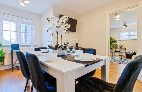 The Tudor Escape - 3 Bedroom House in Canterbury City Centre with Parking - Foto 11