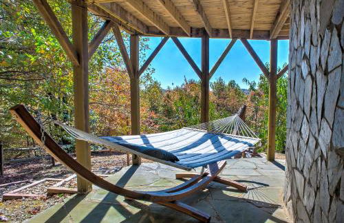 Stunning Mountain Cabin with Views and Hot Tub - Foto 17