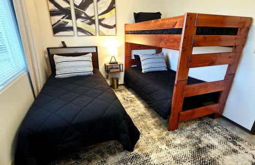 Cozy Luxury - King Bed, Coffee Bar, Sleeps 5 - Foto 11