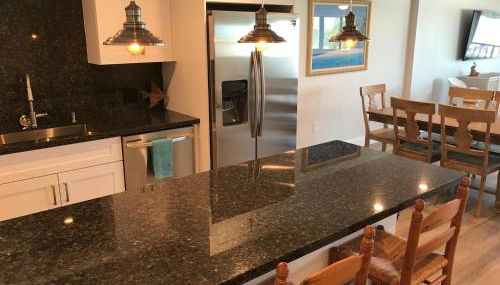 LICENSED MGR - MODERN OCEANFRONT CONDO! BEAUTIFUL OCEAN VIEWS! BEACH RESORT! 2 KING BEDs! - Foto 5