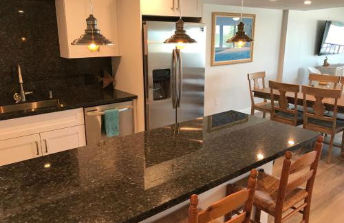 LICENSED MGR - MODERN OCEANFRONT CONDO! BEAUTIFUL OCEAN VIEWS! BEACH RESORT! 2 KING BEDs! - Foto 5