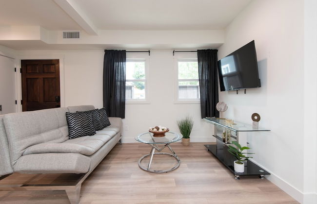 Beautiful House in Atwater Village - Photo 11